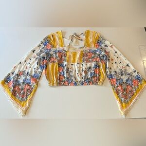 Coco + Jaimeson Floral Bohemian Women's Top size small